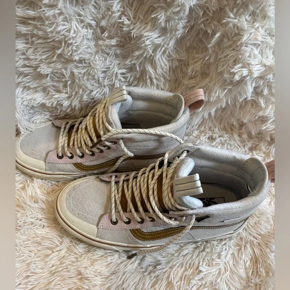 All-weather vans - Sk8-Hi MTE-2 Marshmallow/Multi. Size 9 - Picture 3 of 6